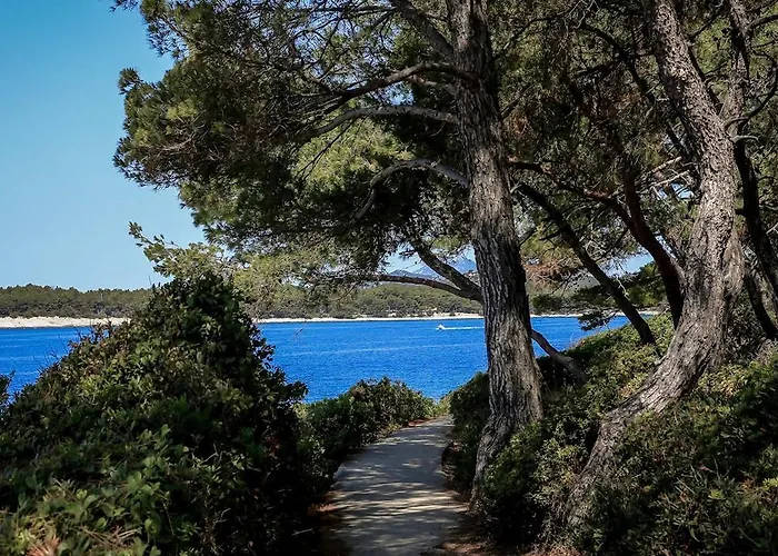 Vela Glamping - Camp Cikat - Losinj 4* Mali Lošinj