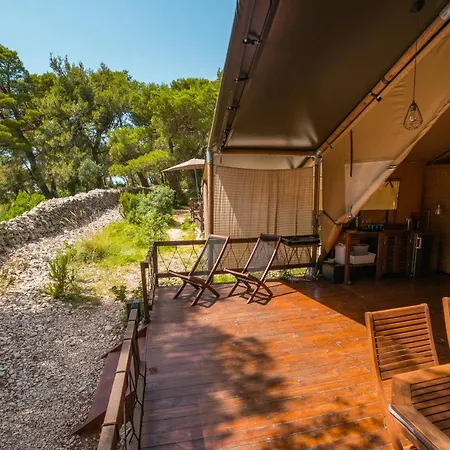 Losinj Glamping - Camp Cikat - Wild Luxury tent Mali Losinj