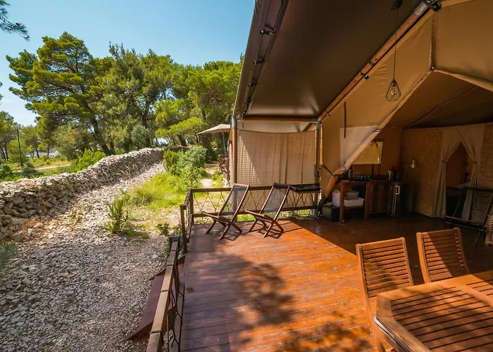 Vela Glamping - Camp Cikat - Losinj Luxusní stan Mali Lošinj