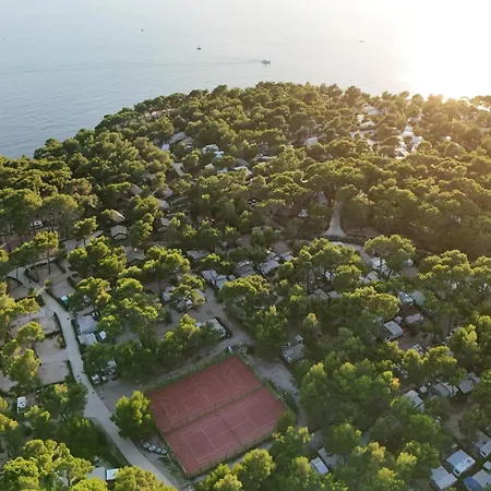 Losinj Glamping - Camp Cikat - Wild ラグジュアリーテント 4*